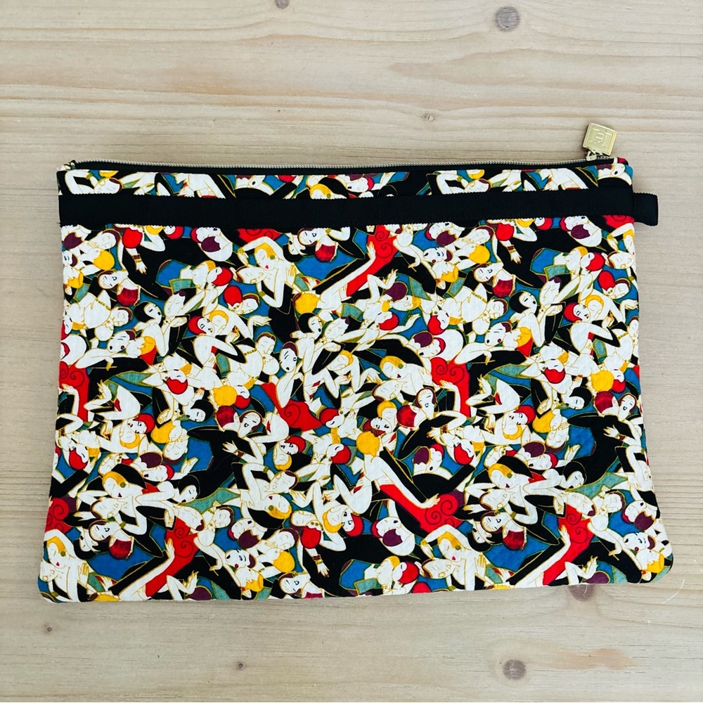 Carolina Herrera Graphic Print Cosmetic Bag | Neiman Marcus Exclusive